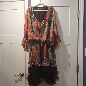L Urban Mango floral tunic style top
